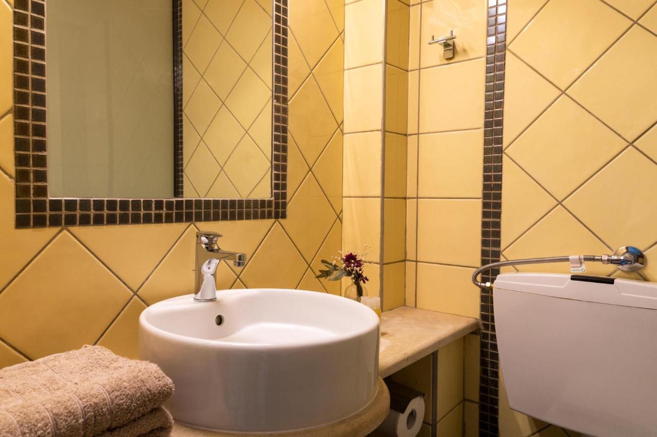 Arsas Suites Нікіті Екстер'єр фото